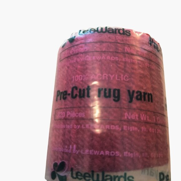 Leewards Pre Cut Rug Yarn 320 Pieces 100% Acrylic Red Made In France - Picture 5 of 5